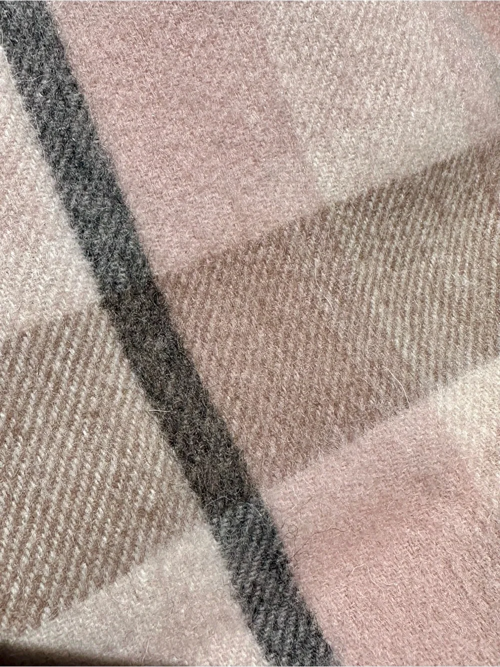 NWT Kiltane Lambswool Pink, Cream, Black & Brown Plaid Check Fringed Scarf 62x12